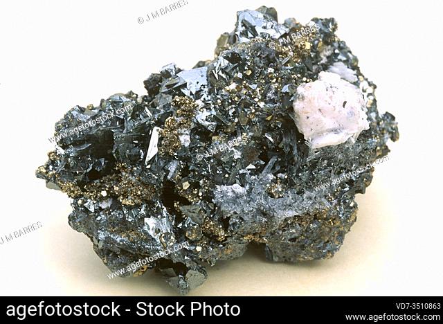 Tetrahedrite is a copper antimony sulfosalt mineral. Crystallized sample