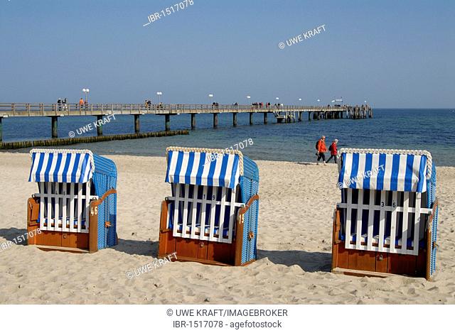 Beach chairs and pier on the beach of Kuehlungsborn on the Baltic Sea, Mecklenburg-Western Pomerania, Germany, Europe