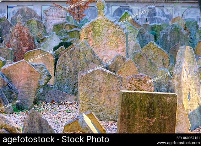 Prag Juedischer Friedhof - Prague jewish cemetary 01