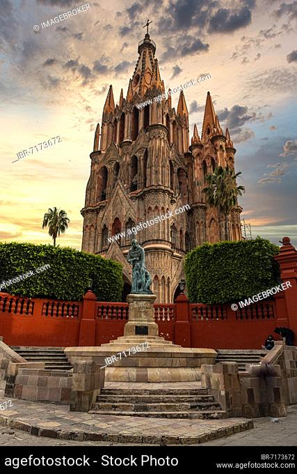 La Parroquia de San Miguel Arcángel cathedral, Unesco site San Miguel de Allende, Guanajuato, Mexico, Central America