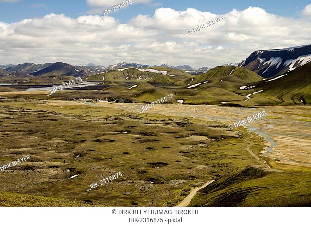Rhyolite mountains, Joekulgilskvísl river, Landmannalaugar, Fjallabak Nature Reserve, Highlands, Iceland, Europe