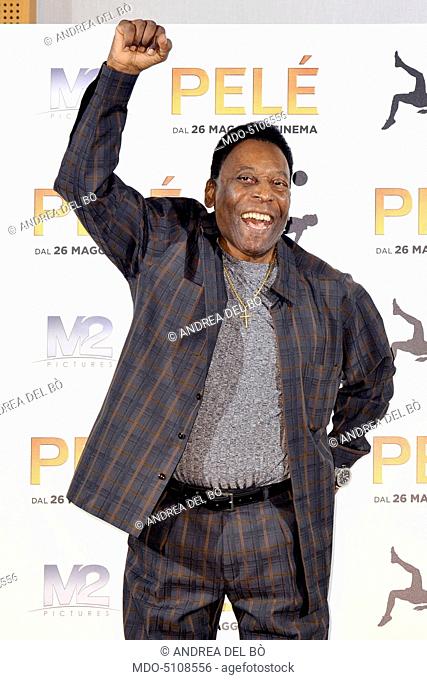 Former footballer Pelé (Edson Arantes do Nascimento) at the première of the biographical film Pelé: Birth of a Legend at the cinema Odeon