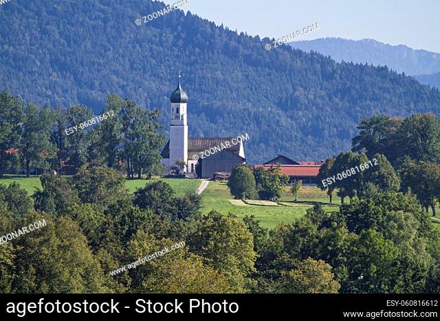 Das idyllische Dorf Gaißach in der Nähe Bad Tölz gelegen liegt im Herzen des Isarwinkels