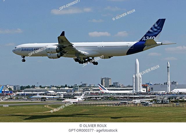 A 340 AT THE 46TH INTERNATIONAL AERONAUTICS FAIR IN BOURGET JUNE 2005. A340 IN FLIGHT, LE BOURGET 93