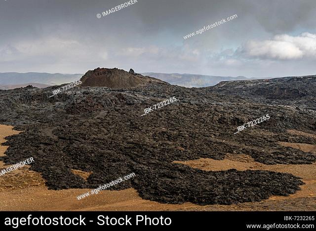 Cooled lava flows, extinct crater, Fagradalsfjall table volcano, Krýsuvík volcanic system, Reykjanes Peninsula, Iceland, Europe