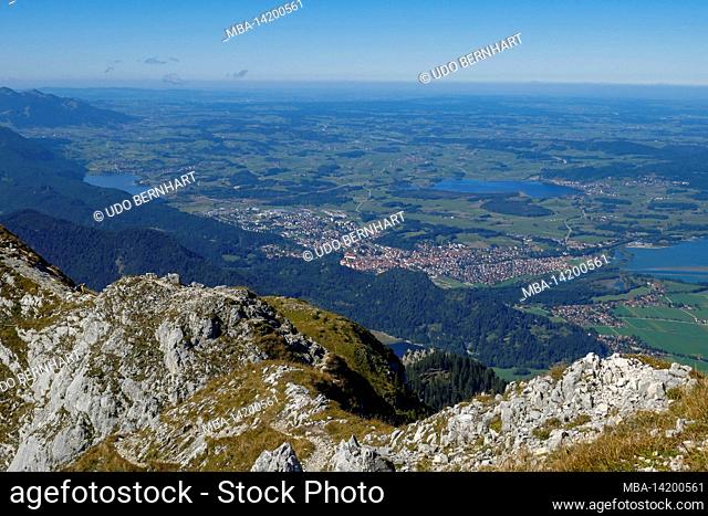 Germany, Bavaria, Allgäu, Northern Limestone Alps, Ammergau Alps, Säuling, 2047 m, Säuling double summit, view of Hopfensee, Forggensee, Weissensee