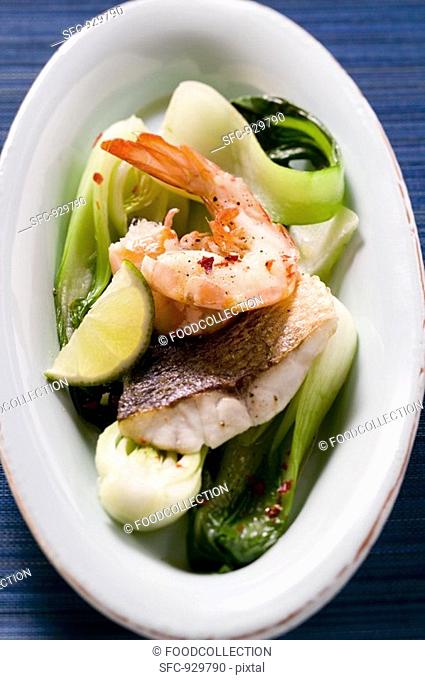 Shrimps and fish with pak choi