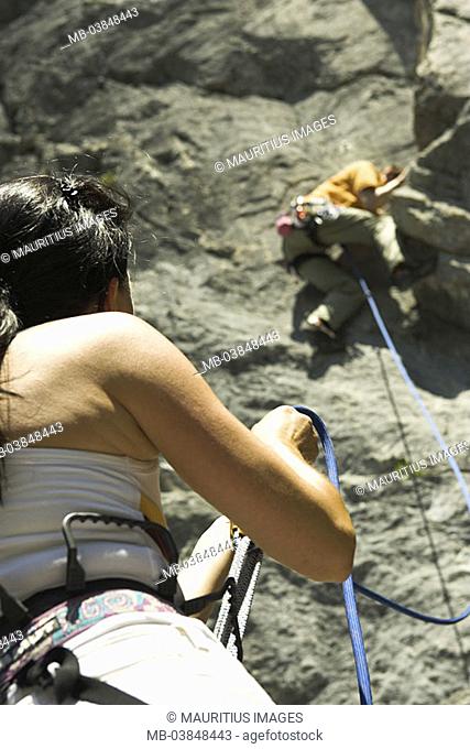Rock-wall, climbers, mountaineering, woman, back-opinion, detail, companion-protection, series, sport, sport, mountain-sport, Klettersport, sport-climbers
