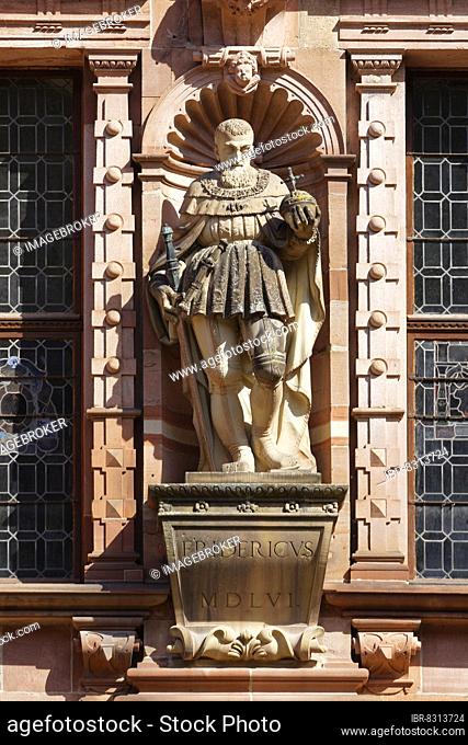 Sculpture of Frederick II the Wise, 1482, 1556, Count Palatine and Elector Palatine, Frederick Building, built 1601 to 1607, Ancestral Gallery of the Electors