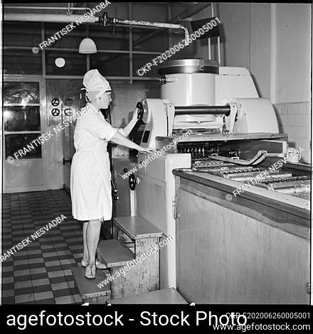 ***OCTOBER 18, 1966, FILE PHOTO***  Machines from the GDR help increase production. Olomouc's Zora responds to increased demand for chocolate goods by...
