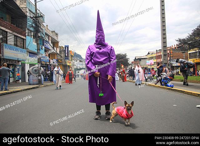 07 April 2023, Ecuador, Quito: A procession in the south of the capital Quito re-enacts Jesus' Way of the Cross. Holy Week commemorates the last week of Jesus'...