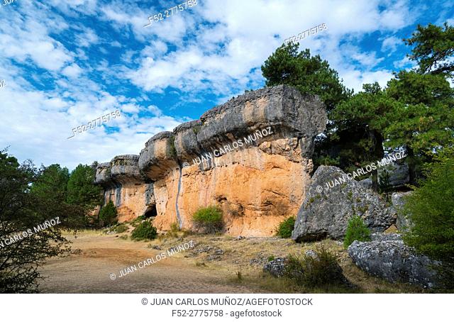 Rock Walls, Ciudad Encantada, Serranía de Cuenca Natural Park, Cuenca, Castilla - La Mancha, Spain, Europe