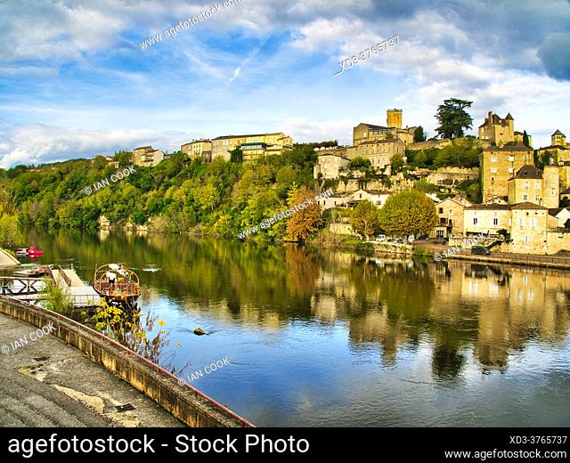 Lot River and Puy lÕEveque, Lot Department, Occitanie, France