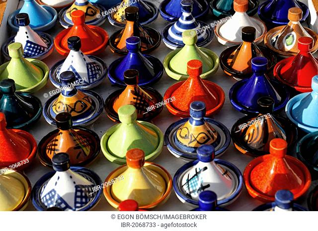 Traditional tajines or tagines, souvenirs, market stall, Ait Benhaddou, Morocco, Africa