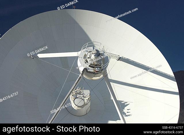 Very Large Baseline Array (VLBA) Radio telescope, Owens Valley, Big Pine, California, USA