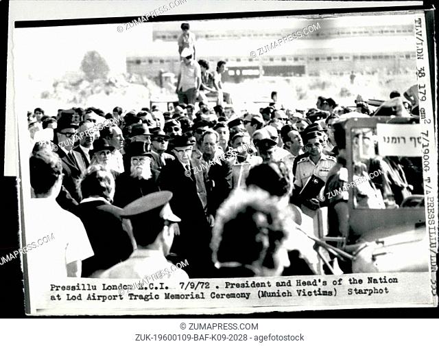 1972 - Bodies Of Victims Of Olympic Massacre Flown Home To Israeli: Photo Shows:- The President of Israel and other officials