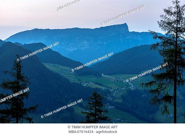 Germany, Bavaria, Berchtesgaden region, Ramsau, view from the SchÃ¤rtenalm to the Untersberg in the evening light