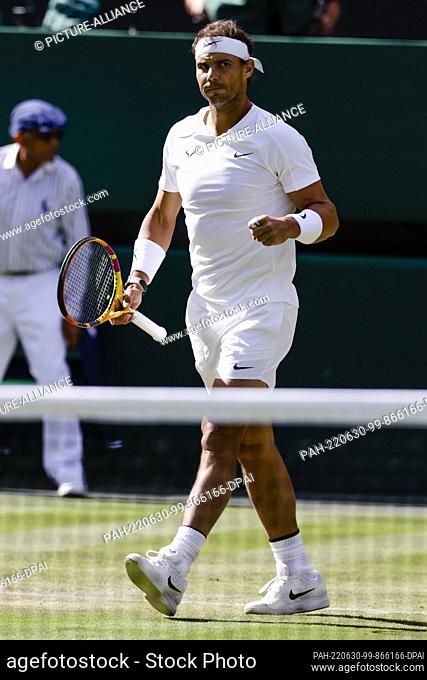 30 June 2022, Great Britain, London: Tennis: Grand Slam/WTA Tour/ATP Tour - Wimbledon, men's singles, 2nd round. Berankis (Lithuania) - Nadal (Spain)