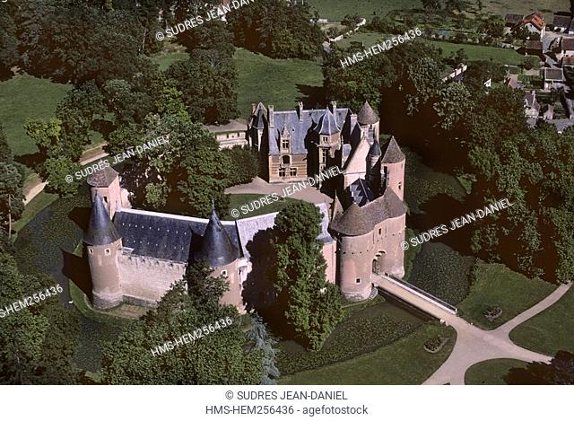 France, Cher, near Bourges, Chateau d'Ainay-le-Vieil, historical monument of Route Jacques Coeur achieved in 1467 aerial view Non destine a un usage...