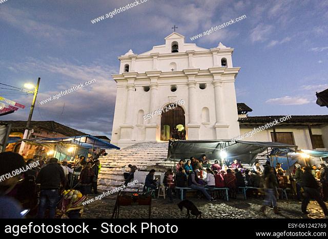 Church of Santo Tomás and market. , Chichicastenango, municipality of the department of El Quiché, Guatemala, Central America