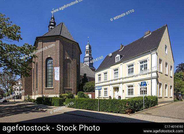 Bocholt, Germany, Bocholt, Lower Rhine, Westmuensterland, Muensterland, Westphalia, North Rhine-Westphalia, NRW, Catholic Liebfrauen Church, parish church