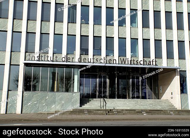 Zentrale des Institut der deutschen Wirtschaft am Kölner Rheinufer, Deutschland, Nordrhein-Westfalen, Köln
