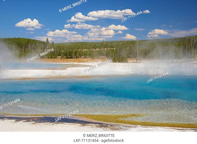 Rainbow Pool (in front) and Sunset Lake (in the background) im Black Sand Basin , Yellowstone National Park , Wyoming , U.S.A. , America