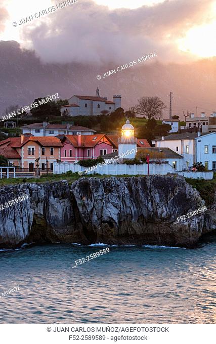 Lighthouse, Llanes town, Llanes Council, Asturias, Spain, Europe