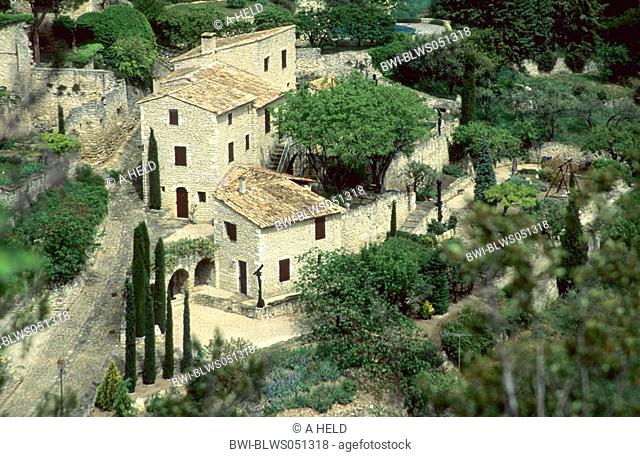 houses in Gordes, France, Provence, Vaucluse, Gordes