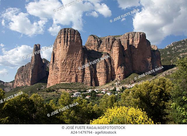 Riglos, Huesca province, Aragon, Spain