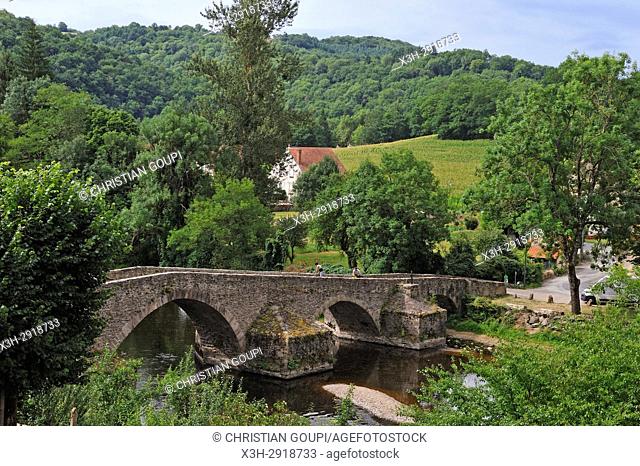 Medieval bridge of Menat across the River Sioule, Puy-de-Dome department, Auvergne-Rhone-Alpes region, France, Europe