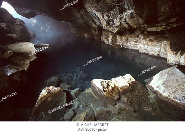 Islande - Myvatn - grottes de Grjotagja