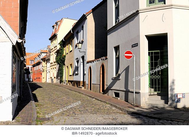 Street scene in Wismar, Mecklenburg-Western Pomerania, Germany, Europe