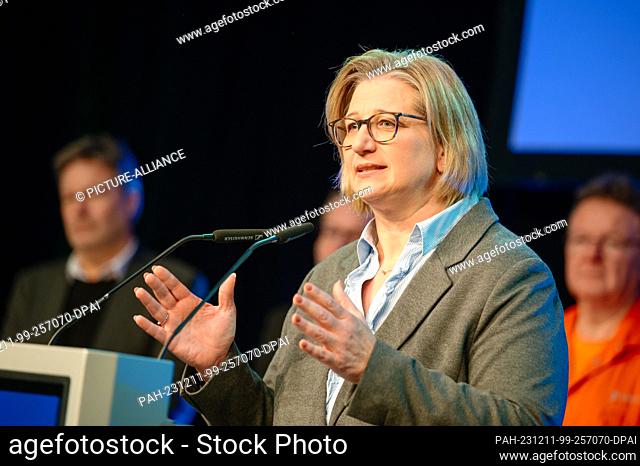 11 December 2023, Saarland, Völklingen: Anke Rehlinger (SPD), Minister President of Saarland, speaks at an event organized by Stahl-Holding Saar (SHS)