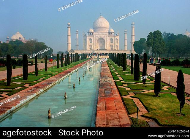 Taj Mahal in early morning for, Agra, Uttar Pradesh, India. It was build in 1632 by Emperor Shah Jahan as a memorial for his second wife Mumtaz Mahal