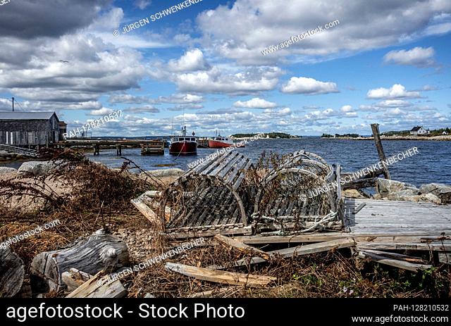 Still life on the Atlantic coast of Canada - of course with the original constructions of wood and wire mesh, which are essential for lobster fishing