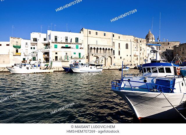 Italy, Puglia, Bari province, Monopoli, port