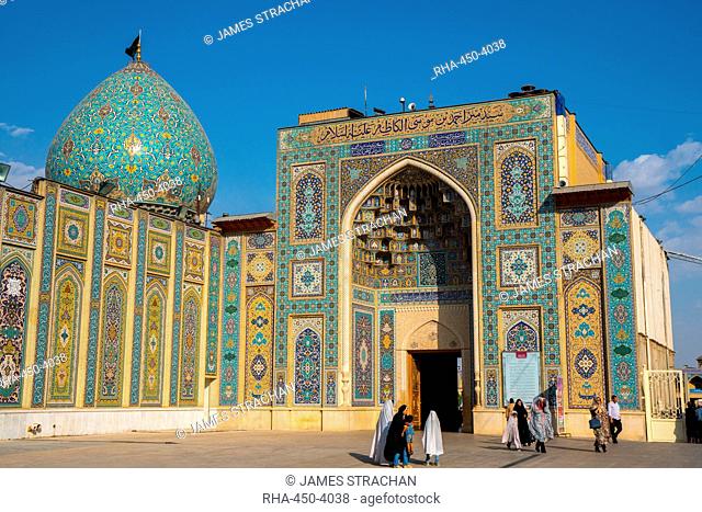 Main entrance, Aramgah-e Shah-e Cheragh (Mausoleum of the King of Light), Shiraz, Iran, Middle East