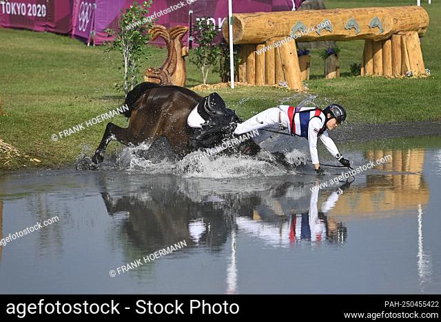 Arinadtha CHAVATANONT (THA) falls at the moat with horse Boleybawn Prince, Fall into the Water, Crash, Riding Equestrian, Eventing Individual, Eventing