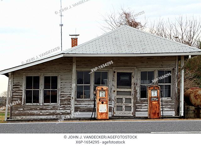 An old gas station on a road in North Carolina, USA