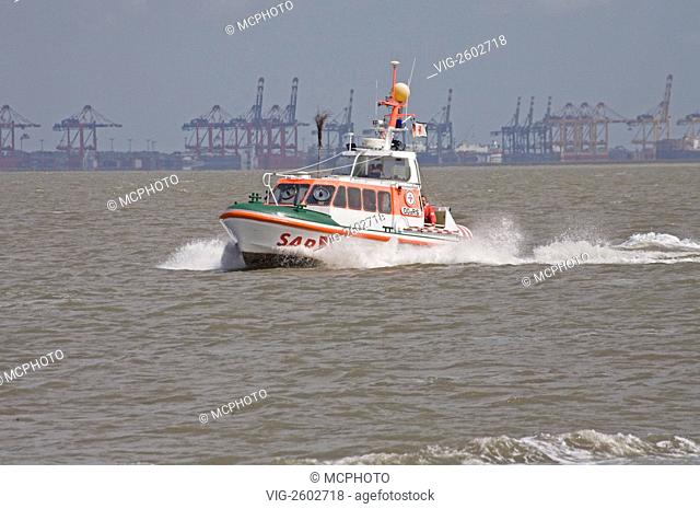 Rescue ship - 01/01/2011