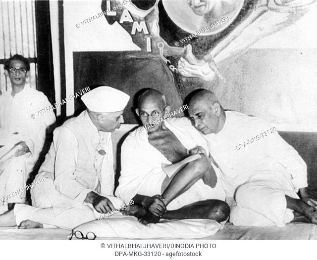 Mahatma Gandhi with his coworkers Sardar Vallabhbhai Patel and Jawaharlal Nehru