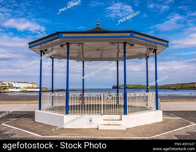 Europe, Republic of Ireland, Clare County, Loop Head Peninsula, Kilkee seaside resort, bandstand