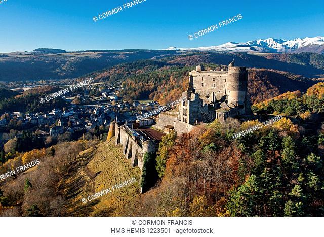 France, Puy de Dome, Parc Naturel Regional des Volcans d'Auvergne (Auvergne Volcanoes Natural Regional Park), Murol, Chateau de Murol