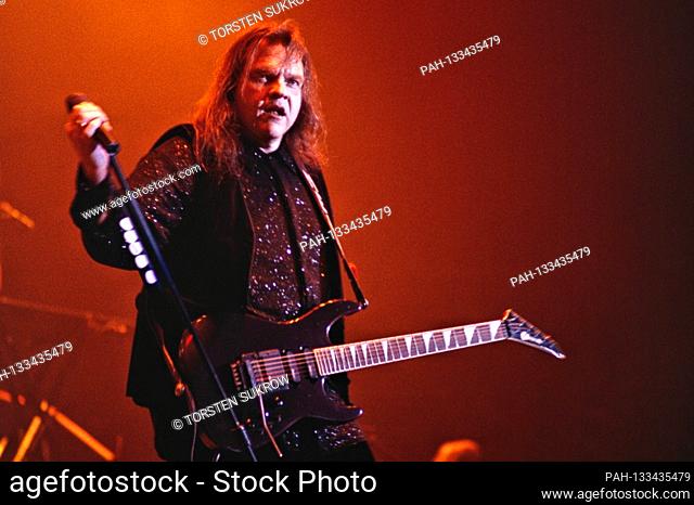 06.05.1996, Kiel, Meat Loaf, born Marvin Lee Aday, since 1984 Michael Lee Aday on his ""Born to Rock Tour"" live on stage in the Kiel Ostseehalle