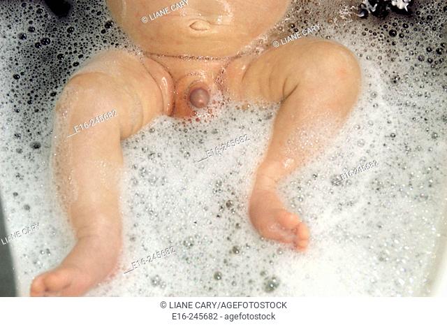 newborn bubble bath