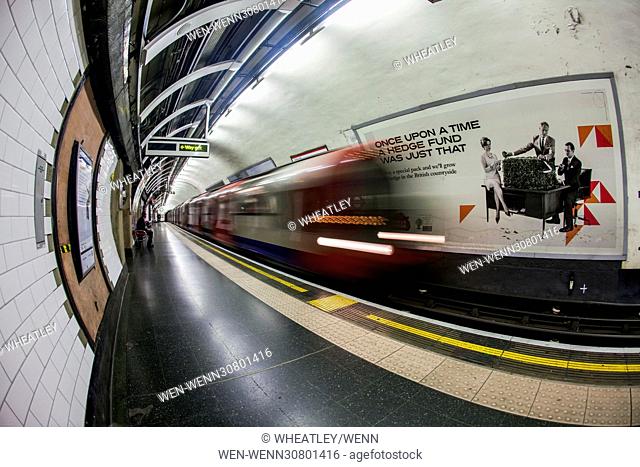 Central Line Images Featuring: Atmosphere, View Where: London, United Kingdom When: 25 Jan 2017 Credit: Wheatley/WENN