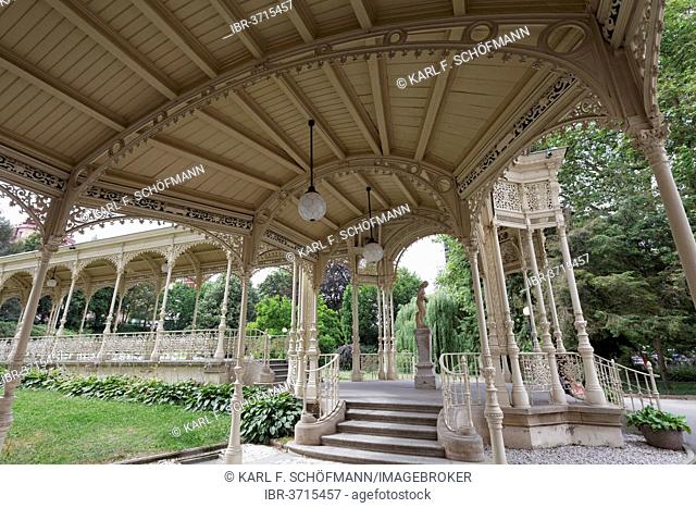 Park colonnade, historic cast iron construction, Karlovy Vary, Karlovy Vary Region, Bohemia, Czech Republic