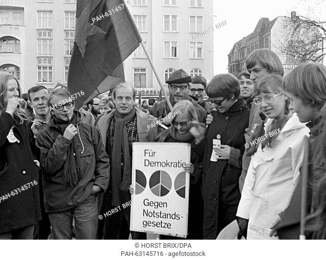 Easter March in Hamburg on 15 April 1968. - Hamburg/Germany