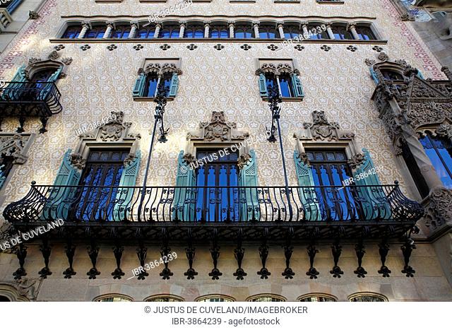 Casa Amatller, magnificent façade with balconies and windows in a modernist style, built 1898-1900, Passeig de Gracia, Barcelona, ??Catalonia, Spain